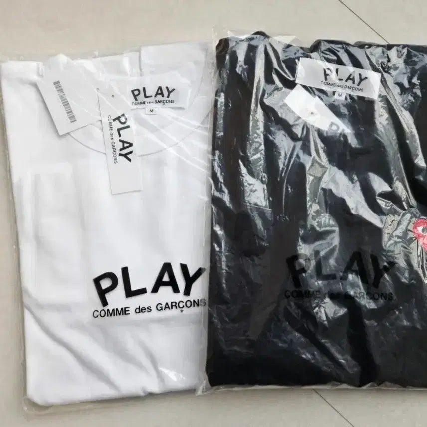 [SOLD OUT] 꼼데 긴팔티 미개봉 새상품