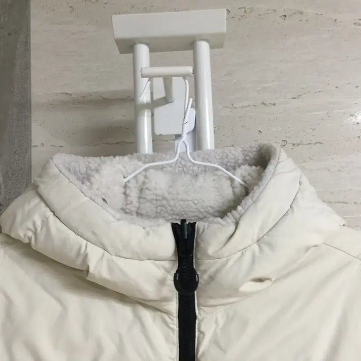 [BUNJANG] Discovery Reversible Puffer Down Jacket (Size 90) / 디스커버리 리버시블 푸퍼 다운 패딩 90