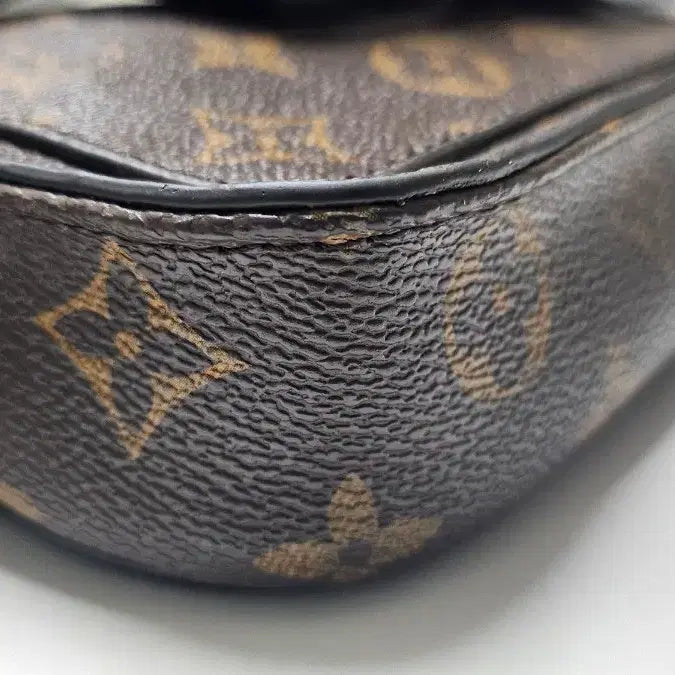[BUNJANG] Louis Vuitton Monogram S-Lock Sling Bag M45807 / 루이비통 모노그램 S락 슬링백  M45807
