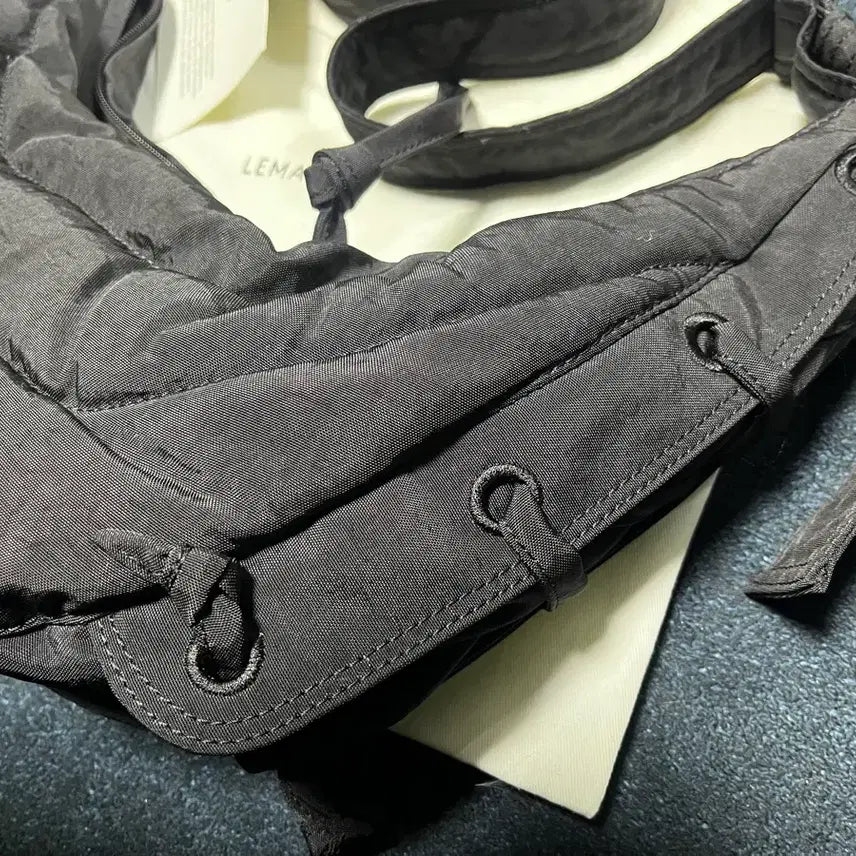 [BUNJANG] Lemaire Soft Game Bag Small / 르메르 소프트 게임 백 스몰