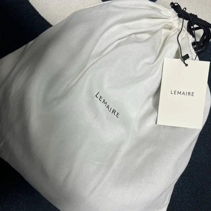 [BUNJANG] Lemaire Soft Game Bag Small / 르메르 소프트 게임 백 스몰