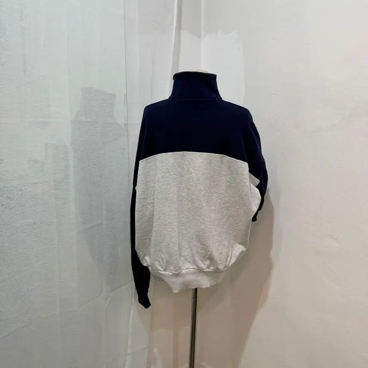 [BUNJANG] Mocostreet Half-Zip Sweatshirt / 모코스트릿 반집업맨투맨 스웻셔츠 4225