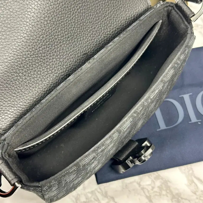 [BUNJANG] Dior Saddle Mini Flap Crossbody Bag Black / [인보이스 구성] 디올 새들 미니 플랩 스트랩 크로스백 블랙