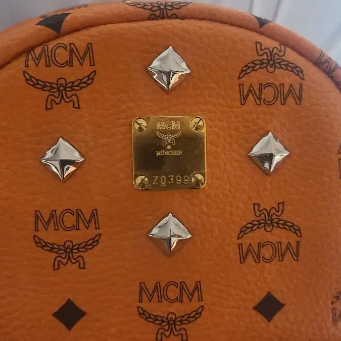[BUNJANG] MCM Backpack Orange Leather Bag / MCM 백팩 오렌지 MMK3SVE20OR001