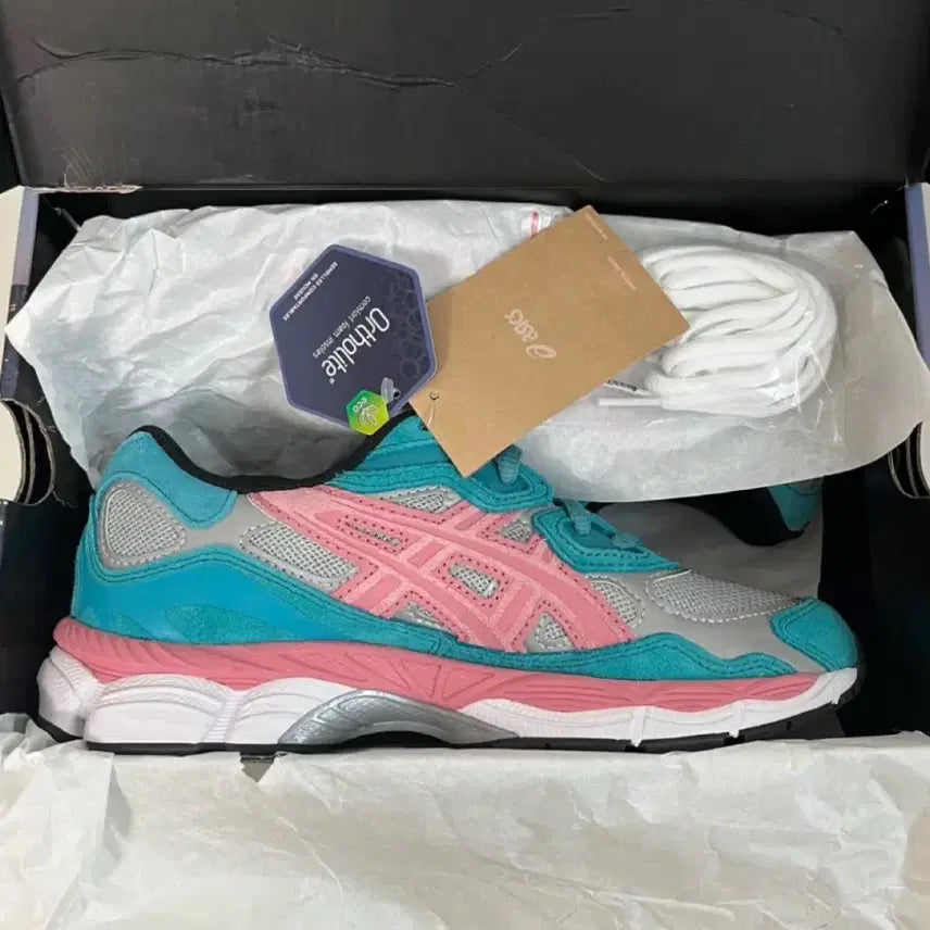[BUNJANG] Asics Awake NY Limited Edition Sneakers / 아식스 어웨이크뉴욕 콜라보 한정판 235 새상품