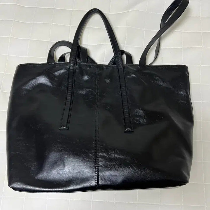 [BUNJANG] Mim the Wardrobe Crack Leather Big Tote Bag / 밈더위드로브 크랙 레더 빅 토트백