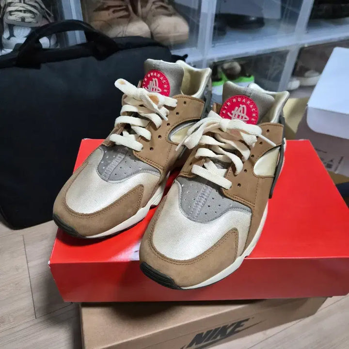 [BUNJANG] Nike Stussy Huarache 270 Sneakers / 나이키 스투시 허라취 270