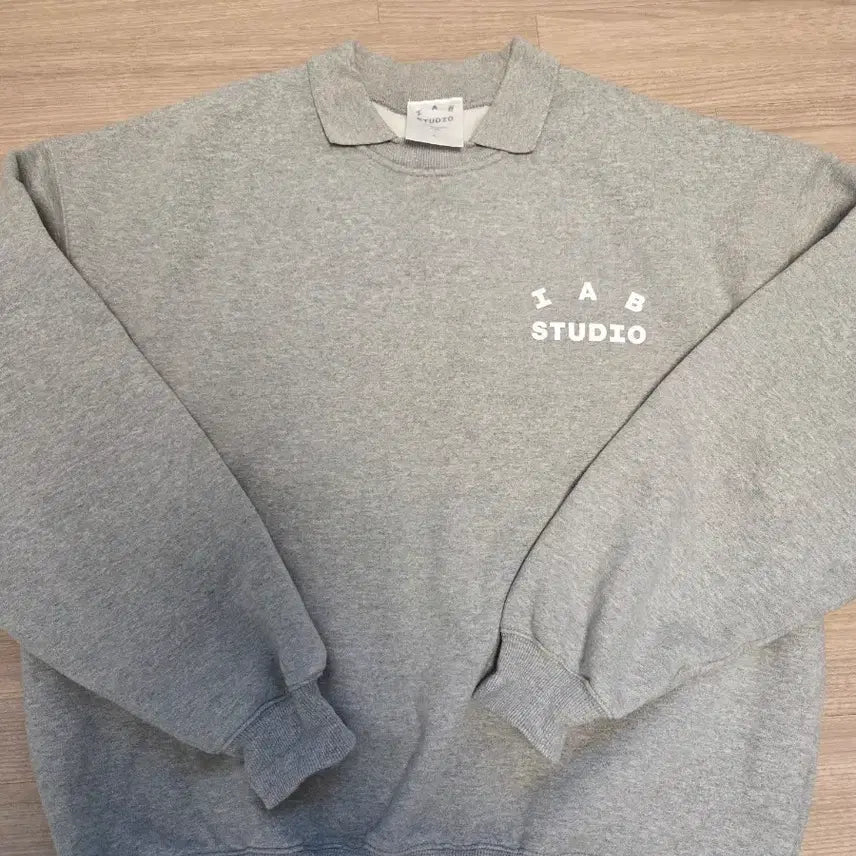 [BUNJANG] IAB Studio Gray Sweatshirt L / 아이앱스튜디오 맨투맨 그레이 L