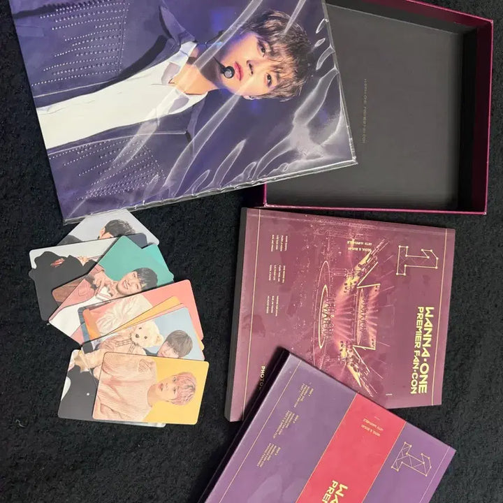 [BUNJANG] Wanna One Premier Fan-Con DVD + Photobook + Wannable Kit Bundle Set / 워너원 프리미어 팬콘 dvd 2개 + 포토에세이 + 워너블키트