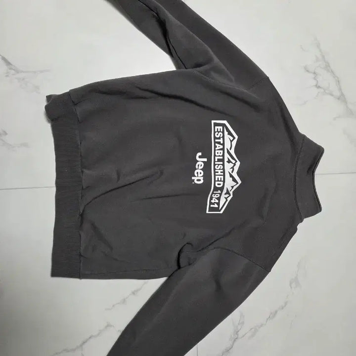 [BUNJANG] Jeep Charcoal Half-Neck Sweatshirt / Jeep 지프 차콜색 하프넥 맨투맨 티셔츠