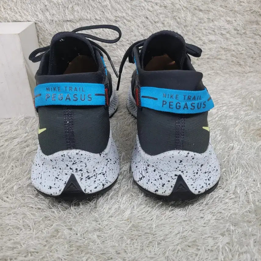 [BUNJANG] Nike Pegasus Trail 4 Black/Yellow Sneakers / 구제짱짱맨 270 나이키 페가수스 트레일 4 블랙/옐로우 스니커즈