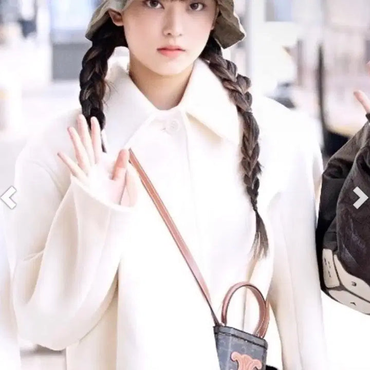 [BUNJANG] Amomento Wide Crop Coat / 아모멘토 wide crop coat