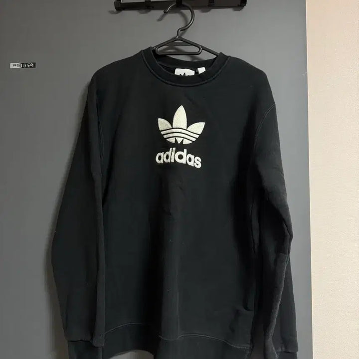 [BUNJANG] Adidas Black Crewneck XS / 아디다스 검정 맨투맨 XS