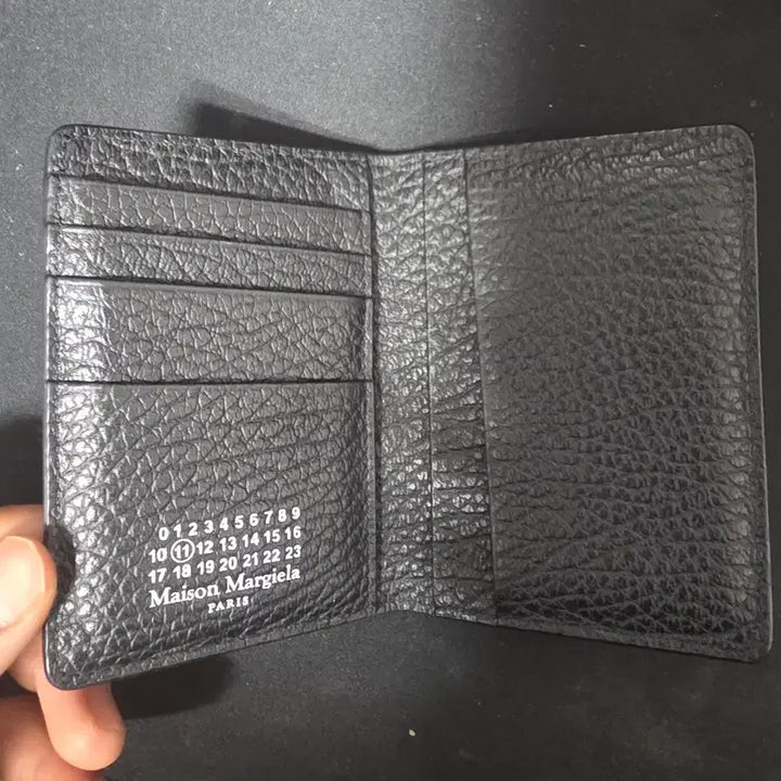 [SOLD OUT] 마르지엘라 카드지갑