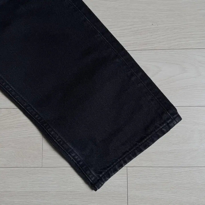 [BUNJANG] Arket Regular Crop Jeans (Black Denim) / 아르켓 레귤러 크롭 진 (흑청)