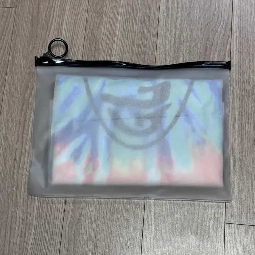 [BUNJANG] Glen Check Limited Edition Slogan / 미개봉 한정판 글렌체크 슬로건 판매합니다!