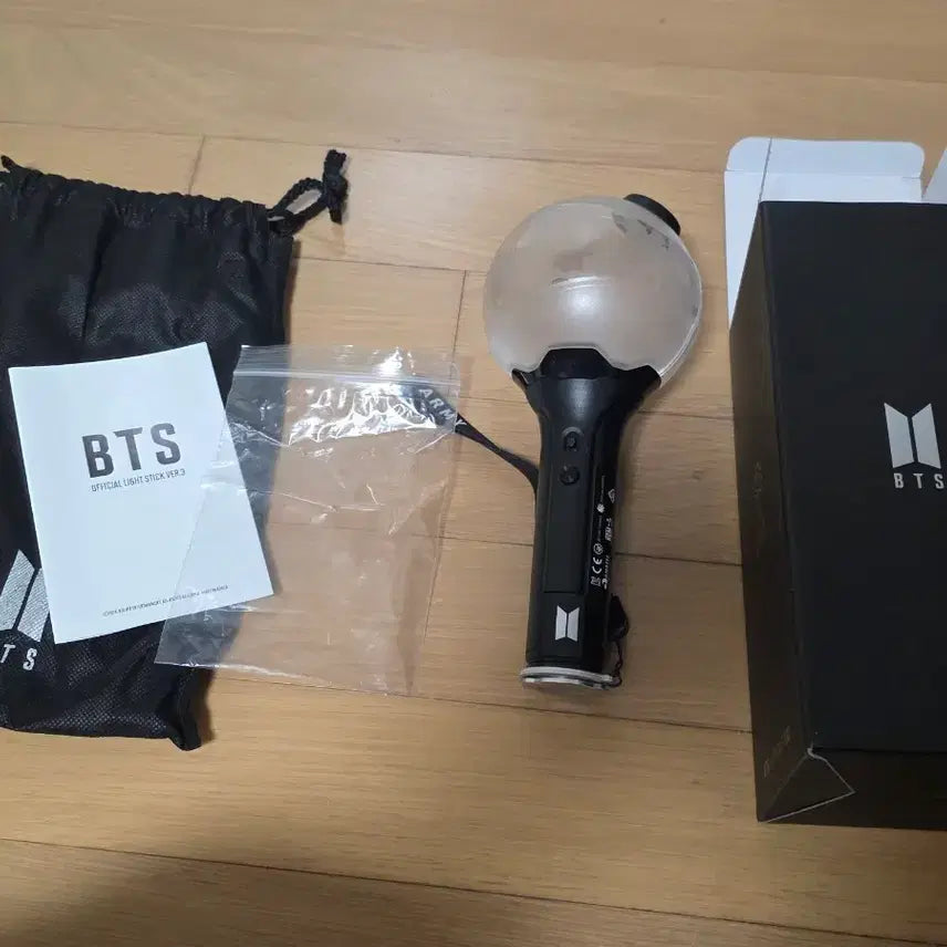 [BUNJANG] BTS Army Bomb Ver.3 Lightstick / BTS 방탄소년단 아미밤 Ver.3 응원봉 (삼미밤)