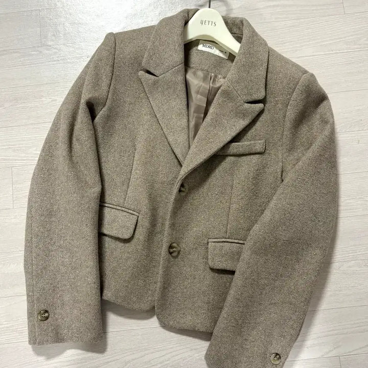 [SOLD OUT] 미쏘 테일러드 자켓 m