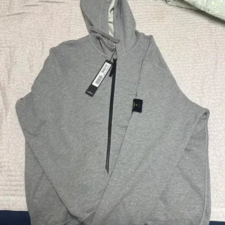 [SOLD OUT] 스톤아일랜드21ss 후드집업 2xl