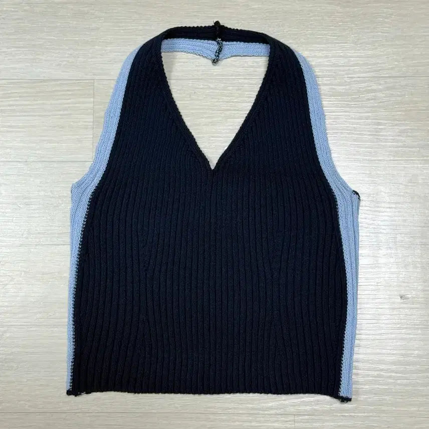 [BUNJANG] YUZ Halter Neck Knit Top Navy / 유즈 홀터넥 니트 탑 네이비