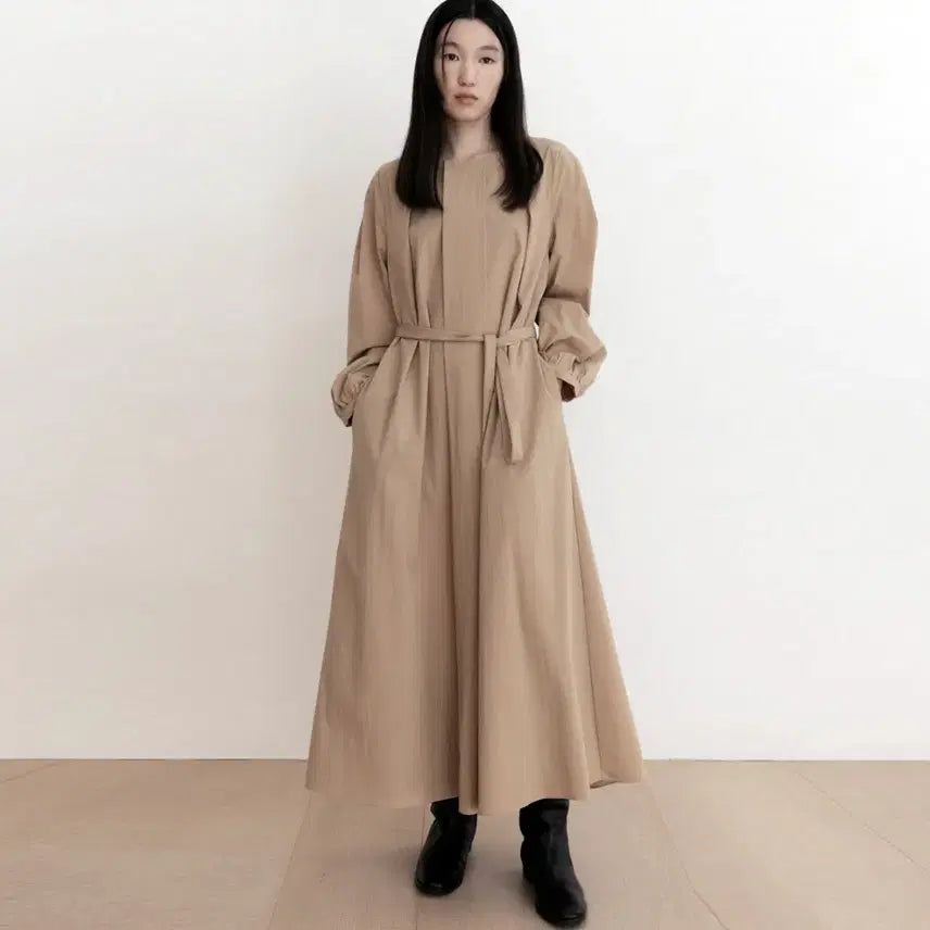 [BUNJANG] B.MUSE Venue Beige Vercro Maxi Dress / 비뮤즈(B.MUSE) 베뉴엣 베이지 벨르크원피스 롱기장 프리사이즈 새상품