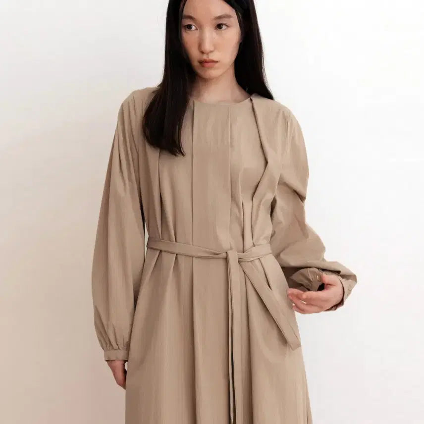 [BUNJANG] B.MUSE Venue Beige Vercro Maxi Dress / 비뮤즈(B.MUSE) 베뉴엣 베이지 벨르크원피스 롱기장 프리사이즈 새상품