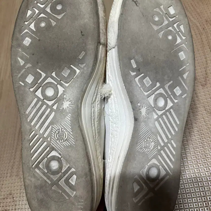 [BUNJANG] Mihara Yasuhiro General Scale Sneakers / 42 미하라야스히로 제너럴 스케일 스니커즈