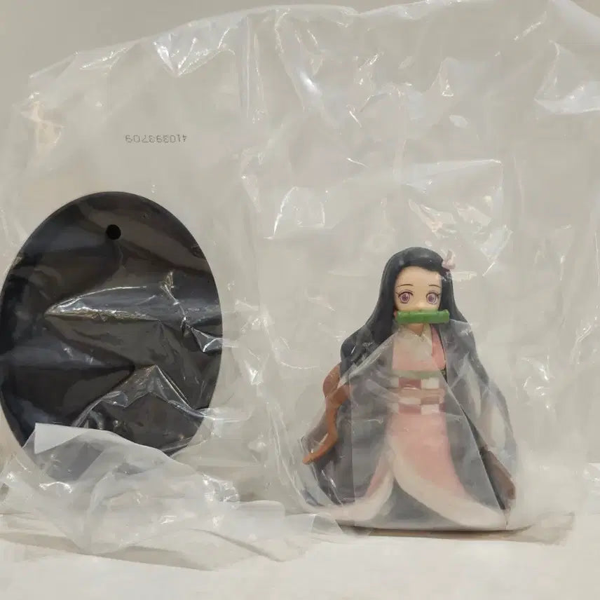 [BUNJANG] Demon Slayer Nezuko Figure (Sealed) / 귀멸의 칼날 네즈코 피규어 내부 미개봉 박스X