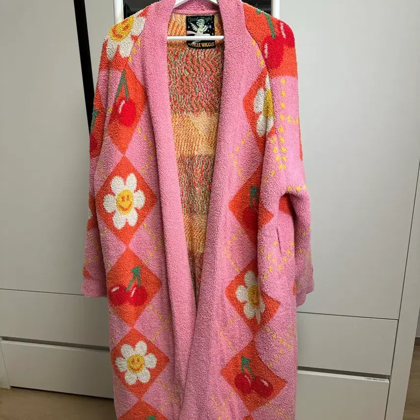 [BUNJANG] Wiggle Wiggle Smile Cherry Argyle Lounge Robe / 위글위글 라운지 로브 Smile Cherry Argyle