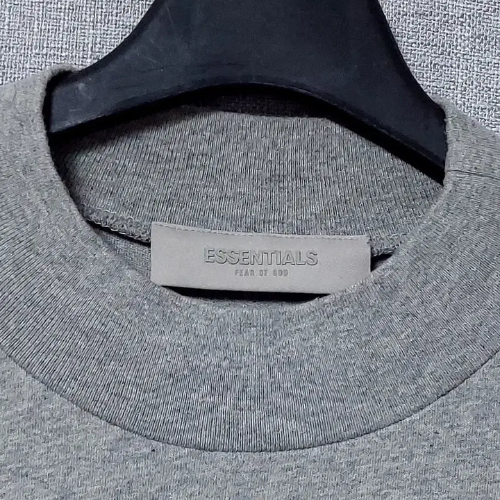 [BUNJANG] Fear of God Essentials Logo Patch T-shirt / 피어오브갓 에센셜 로고 패치 티셔츠