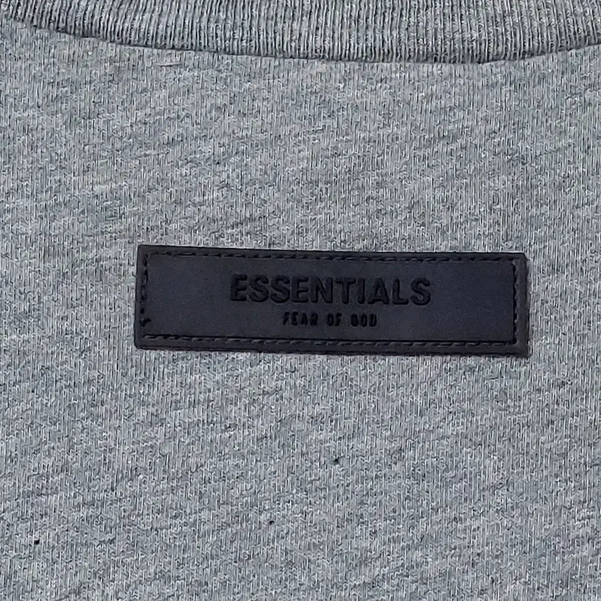 [BUNJANG] Fear of God Essentials Logo Patch T-shirt / 피어오브갓 에센셜 로고 패치 티셔츠