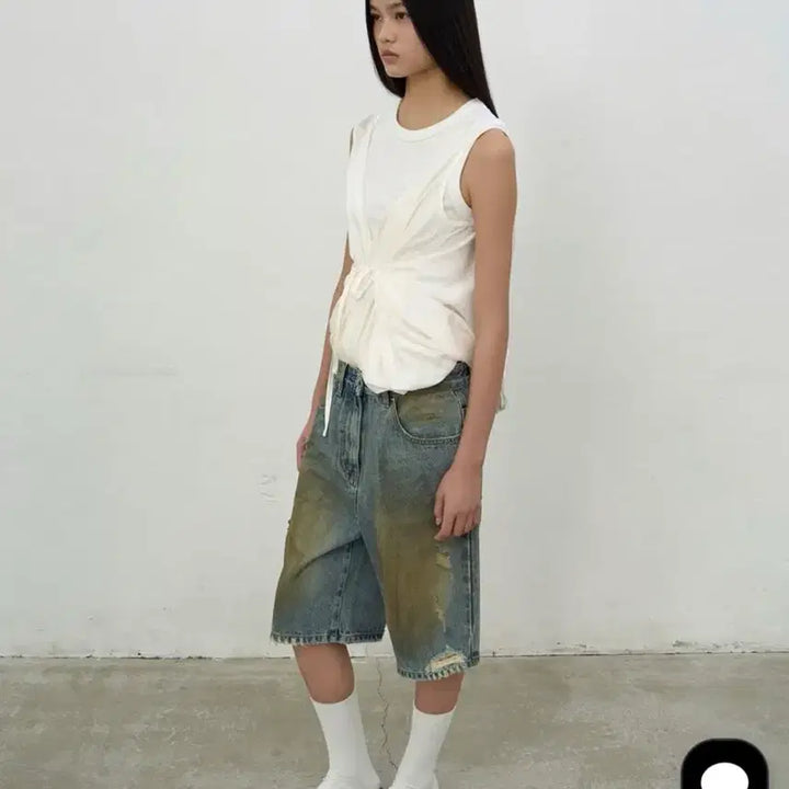 [SOLD OUT] LCDC washed blue denim shorts