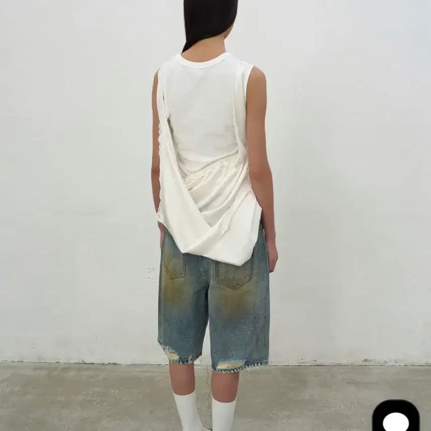 [SOLD OUT] LCDC washed blue denim shorts