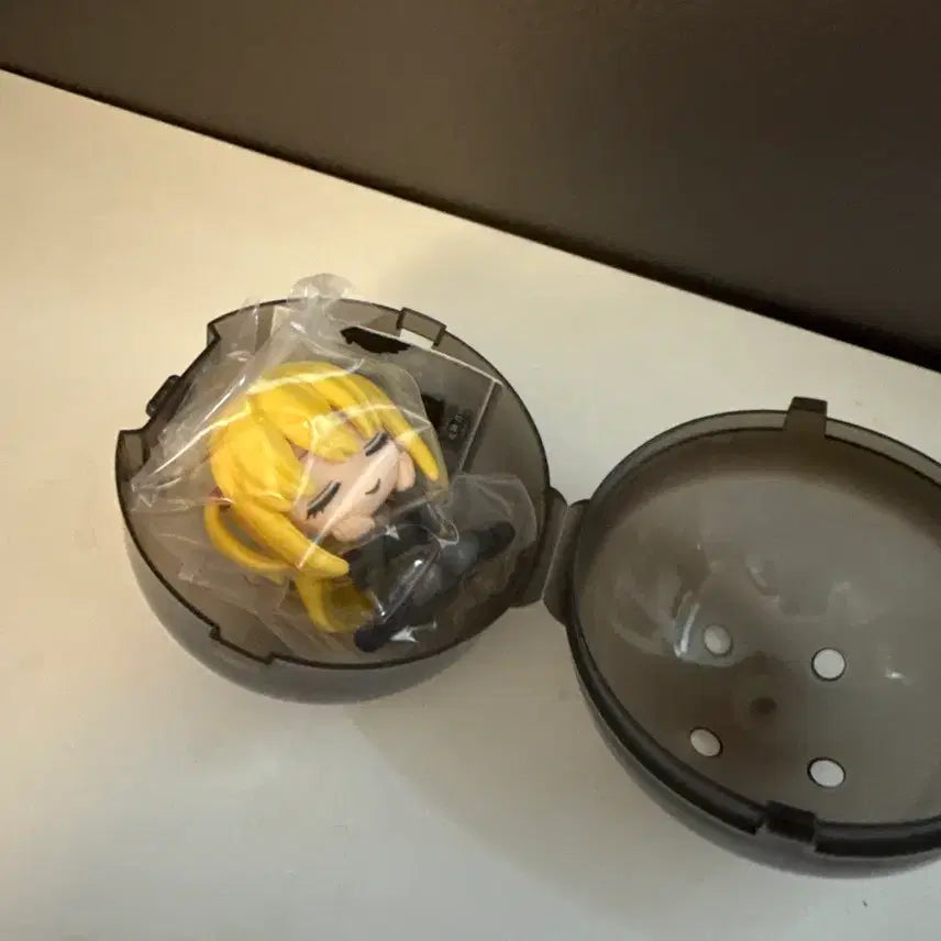 [BUNJANG] Death Note Misa Amane Shoulder Bump Figure Gacha / 데스노트 미사 어깨쿵 피규어 가챠