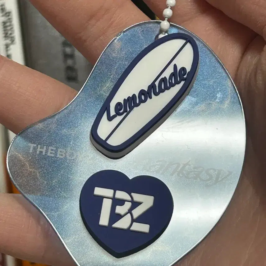 [BUNJANG] The Boyz Hyunjae Board Keyring / 더보이즈 현재 보드키링