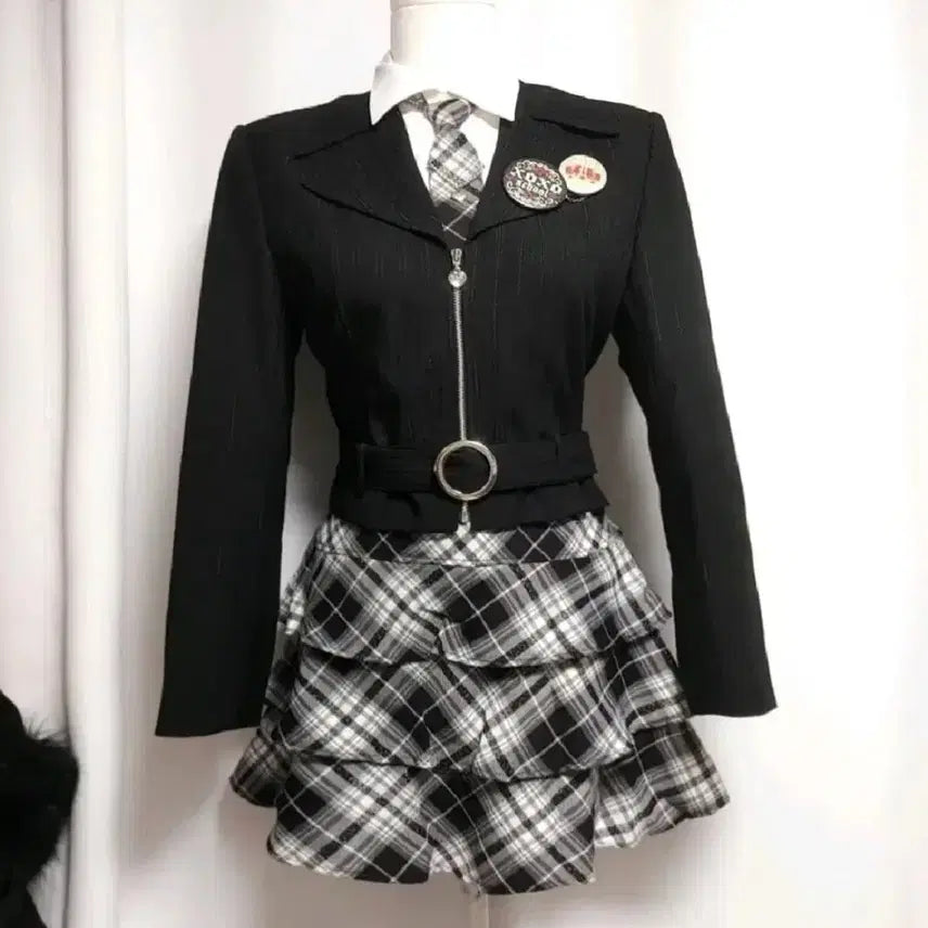 [BUNJANG] Vintage Black and Pink Jacket and Skirt Set / 빈티지 자켓+체크캉캉스커트 치마세트 캐캐체