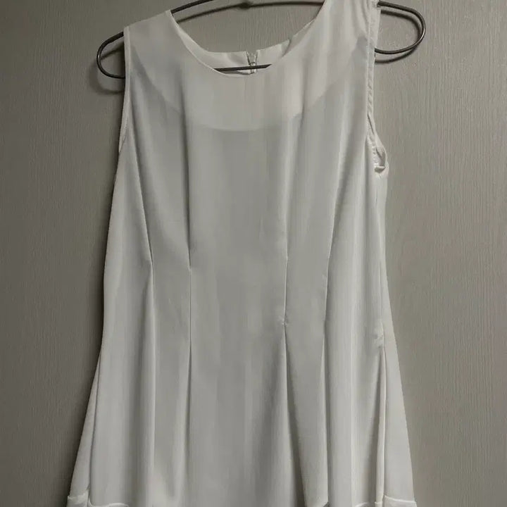 [BUNJANG] White Chiffon Blouse with Ruffle Detail (Free Size) / 화이트 쉬폰 블라우스 프릴 F