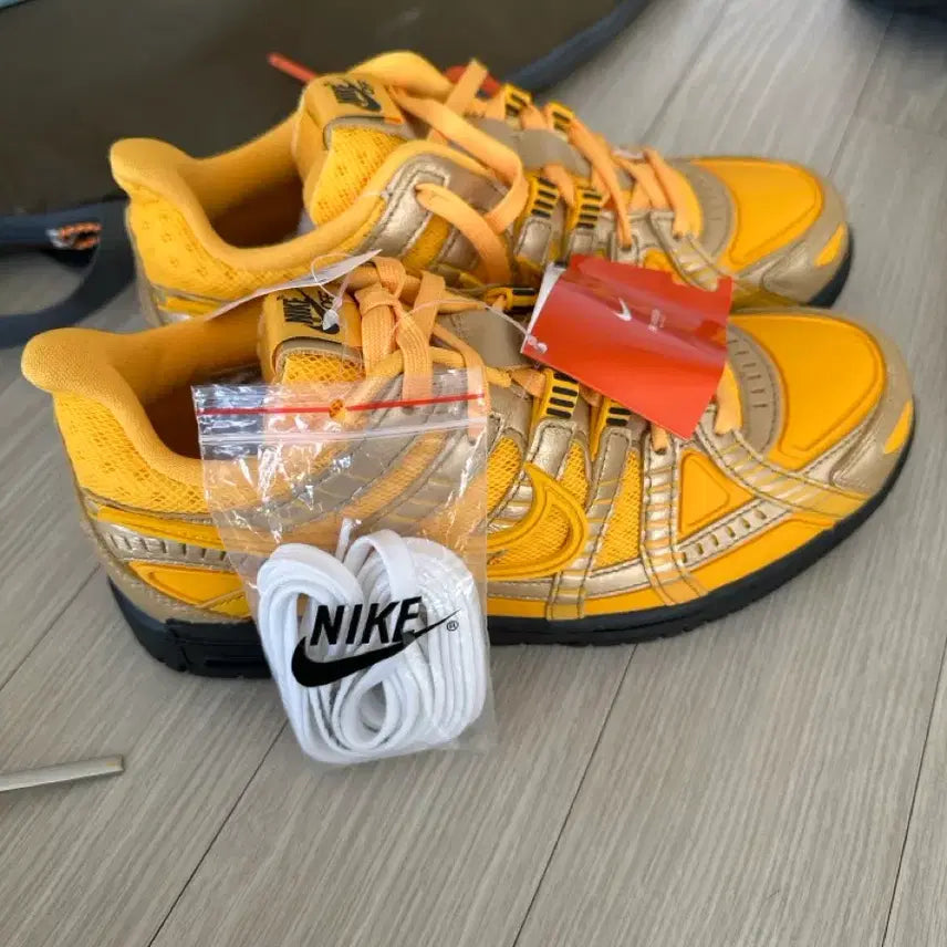 [BUNJANG] Nike Off-White Rubber Dunk Gold Sneakers / 나이키 x 오프화이트 러버덩크 골드 270