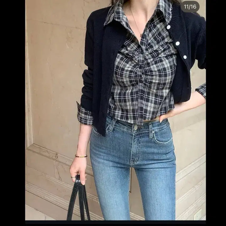 [BUNJANG] Modenrobe Modifit Shring Check Crop Slim Shirt / [모던로브/모디핏] 셔링 체크 크롭 슬림 셔츠 브라운