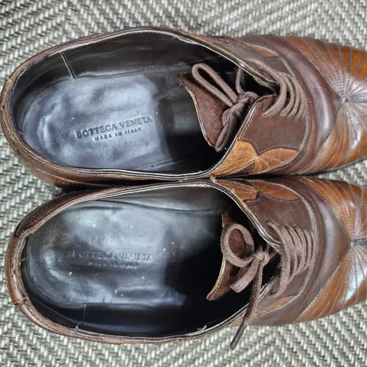 [BUNJANG] Bottega Veneta Leather Shoes / 보테가 베네타 구두 260