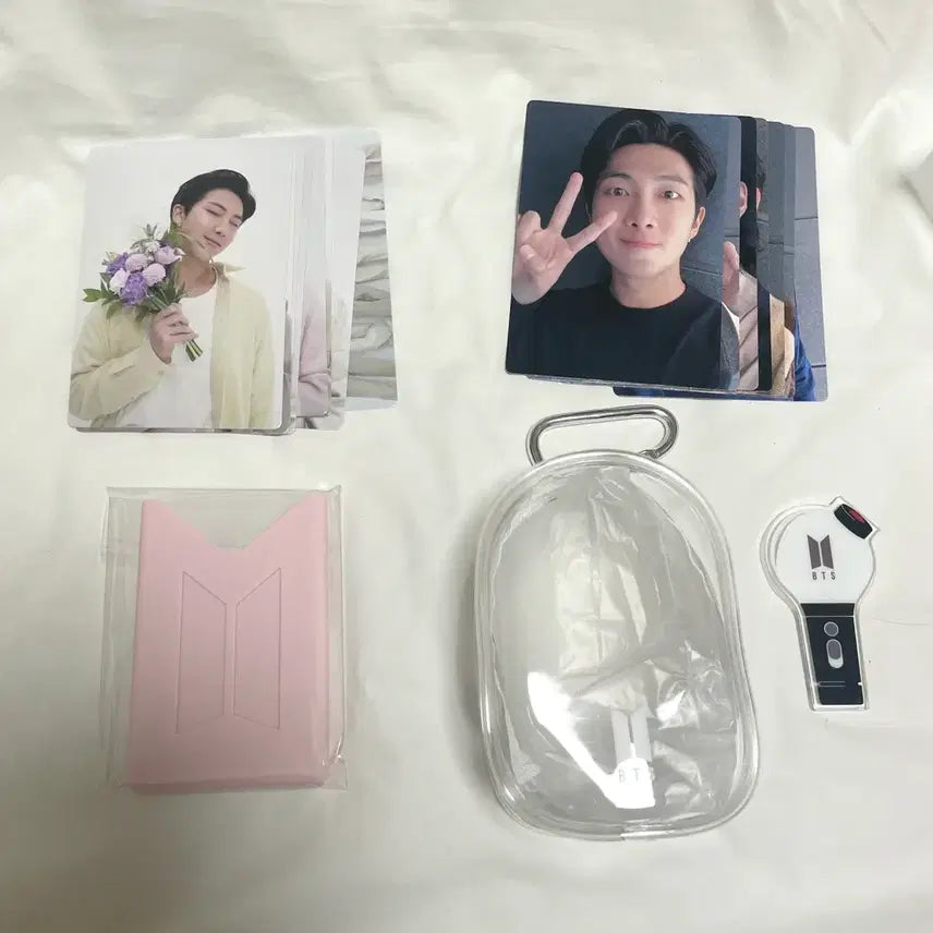 [BUNJANG] BTS Jungkook Taehyung Membership Gift Set / 아미 멤버십 키트 포카 멤버쉽 기프트 풀세트 방탄 정국 태형 bts