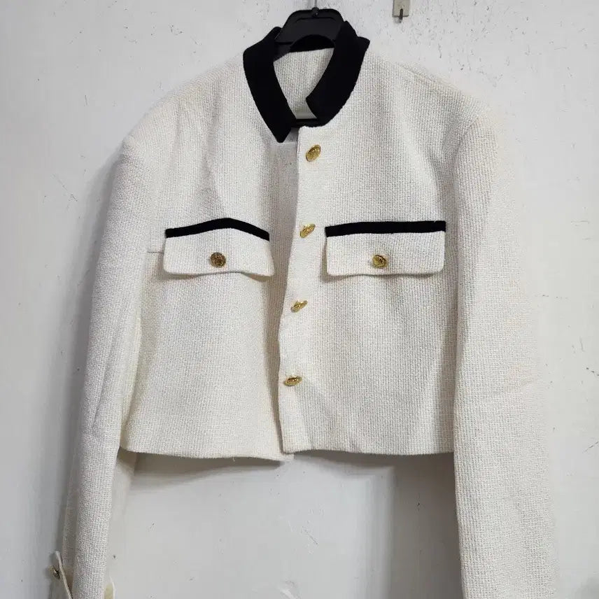 [BUNJANG] Ivory Tweed Black Crop Jacket / 아이보리 트위드 블랙 배색 크롭 자켓