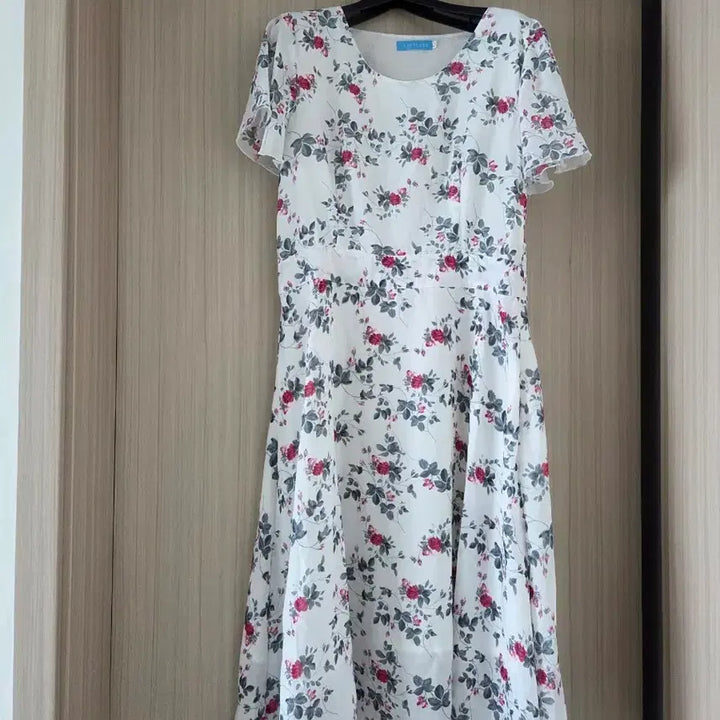 [BUNJANG] Flower Print Midi Dress / 플라워 미디 원피스