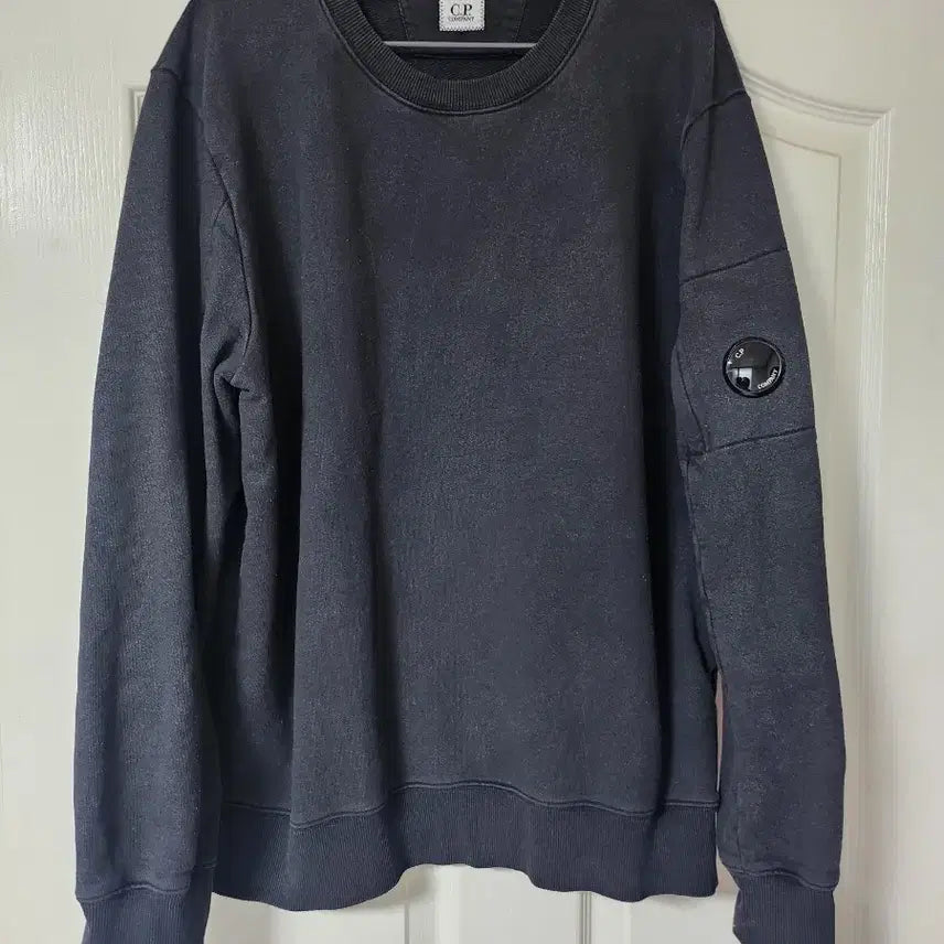 [SOLD OUT] C.P. Company 맨투맨입니다