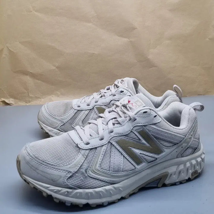 [BUNJANG] New Balance 410 v5 Men's Sneakers / 뉴발란스 410 v5 남성운동화260