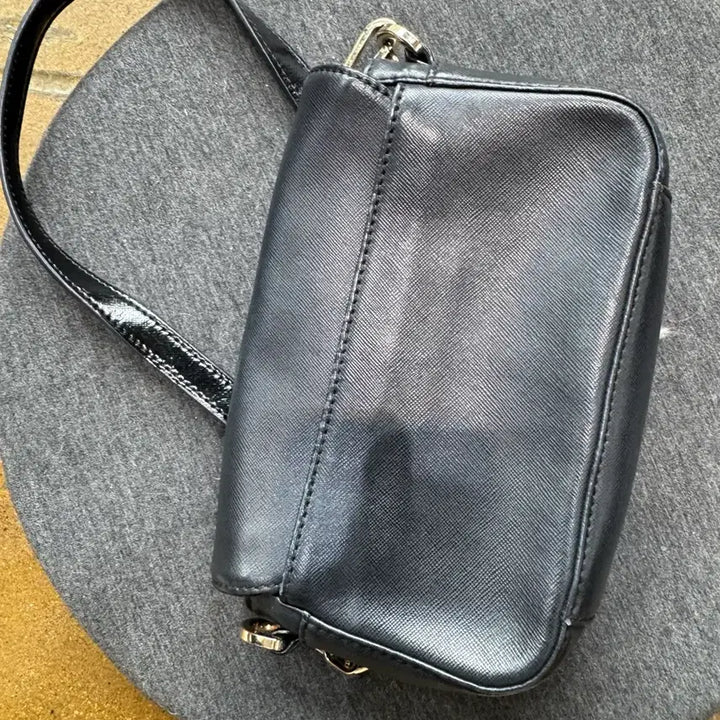 [BUNJANG] Tory Burch Leather Chain Crossbody Bag / 토리버치 블랙 레더 체인 크로스백