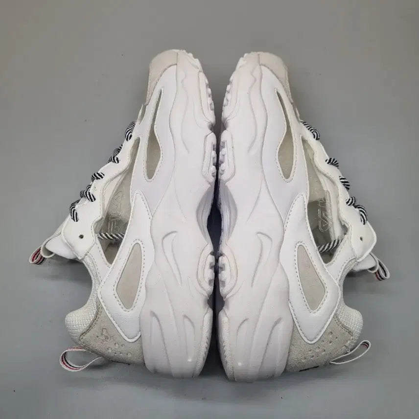 [BUNJANG] Fila Ray Tracer Women's Sneakers / 휠라 레이 트레이서 여성운동화240