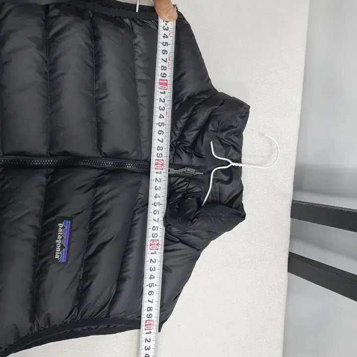 [BUNJANG] Patagonia Down Sweater Vest Black / 파타고니아 경량 패딩 조끼 다운스웨터 베스트 블랙 m