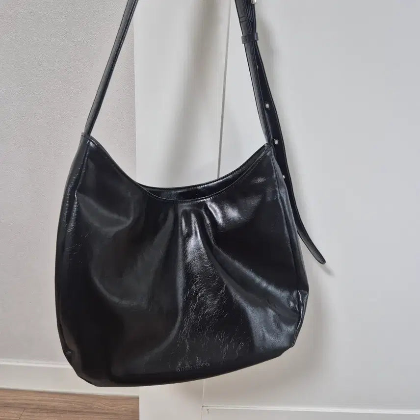 [BUNJANG] Ader Tempo Arco Black Hobo Bag / 아더템포 arco black 호보백