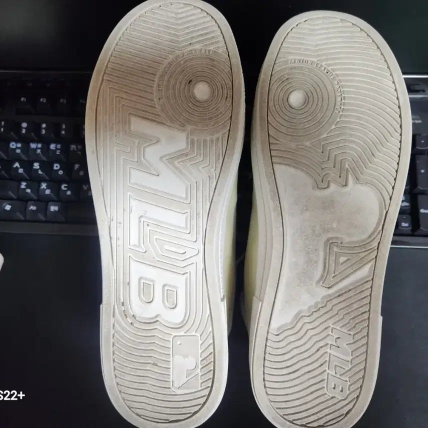 [BUNJANG] MLB Boston High-Top Sneakers / MLB 보스턴 하이탑 스니커즈 250미리